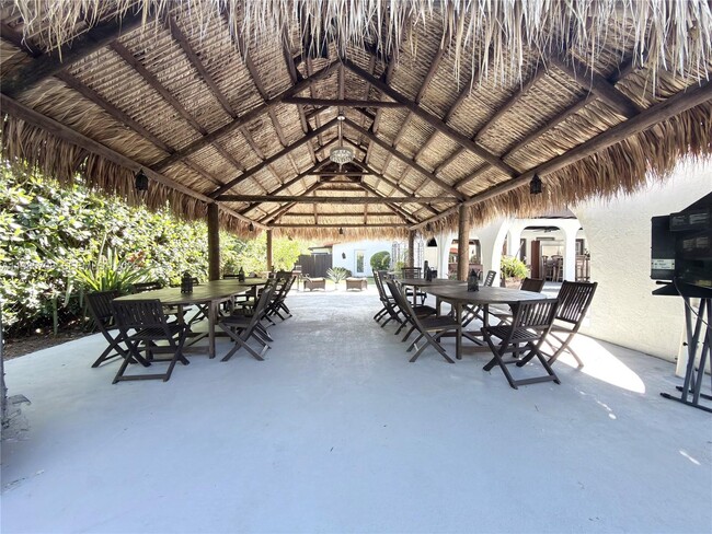 Building Photo - 7925 SW 124th St