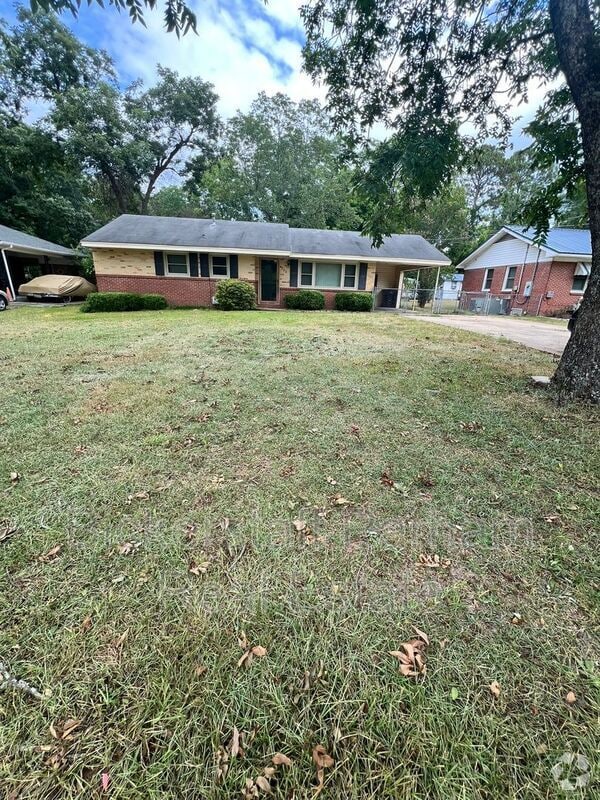 Building Photo - 526 Englewood Dr