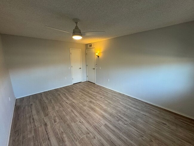 Building Photo - 55+ Sun City Home