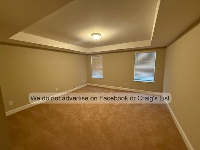 Building Photo - Carolina Lakes- Maplewood Drive