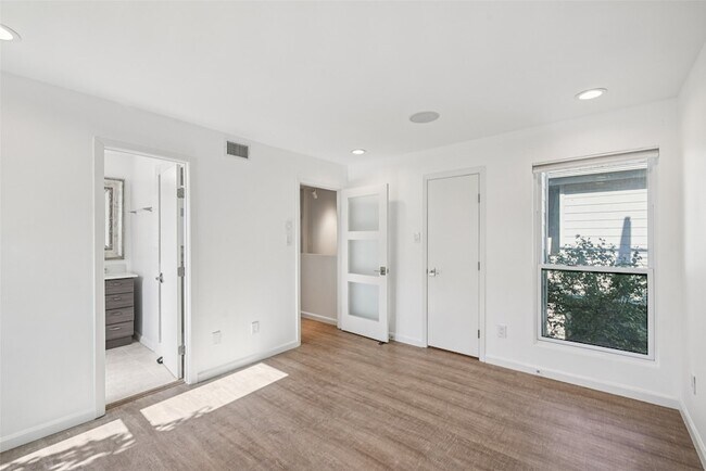 Building Photo - 4102 Bowser Ave