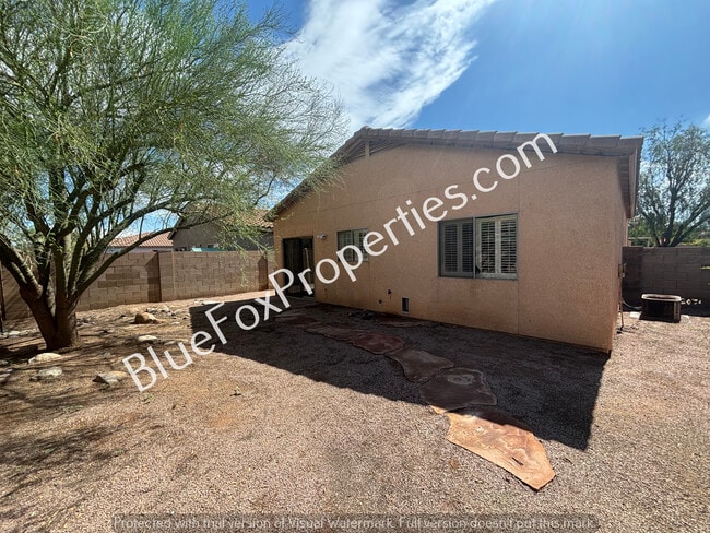 Building Photo - 5389 N Willow Thicket Way