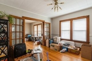 Building Photo - 312 W Maple Ave