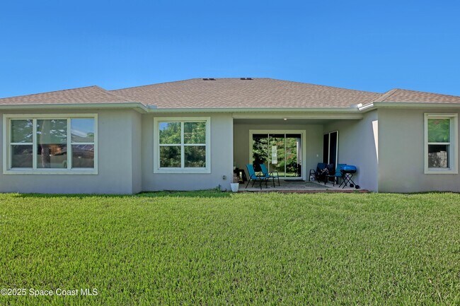 Building Photo - 1752 Killian Dr