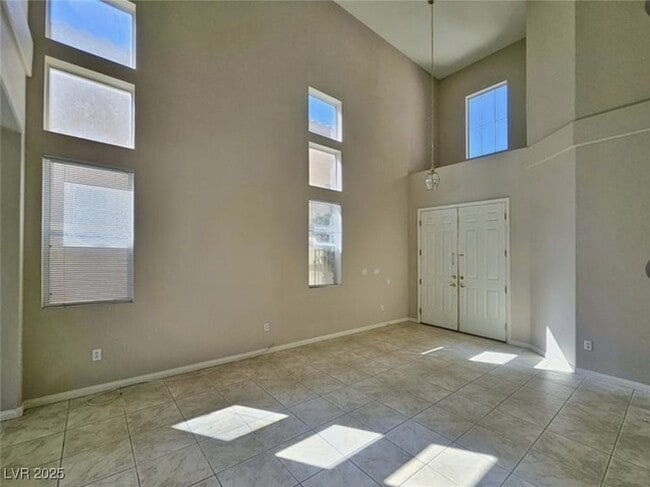Building Photo - 8917 Waltzing Waters Ct