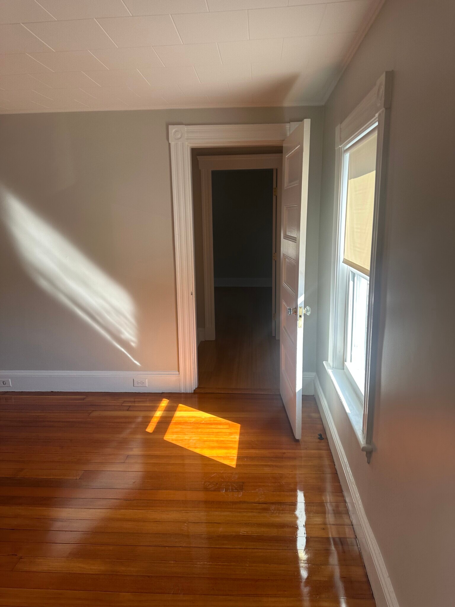 Building Photo - 22 Central St