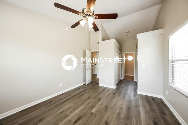Building Photo - 3 Bedroom Pet-Friendly Home in Glendale, A...