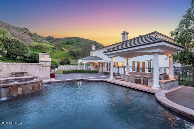 Building Photo - 25301 Prado De Los Arboles