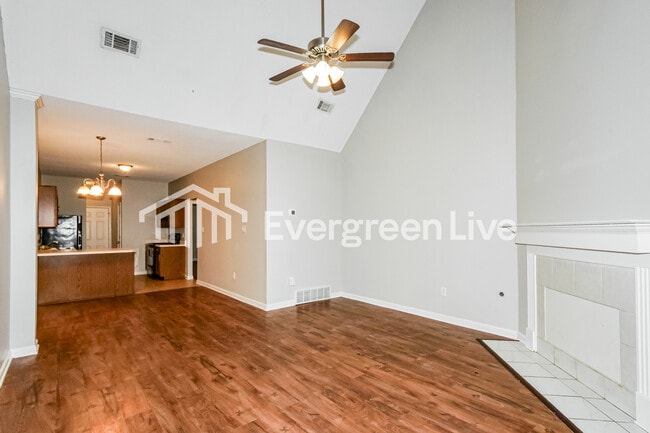 Building Photo - 1180 Brady Hollow Ln