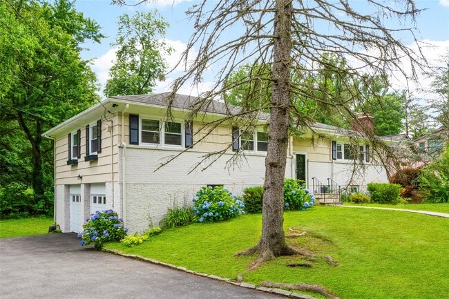 Building Photo - 50 Puritan Dr