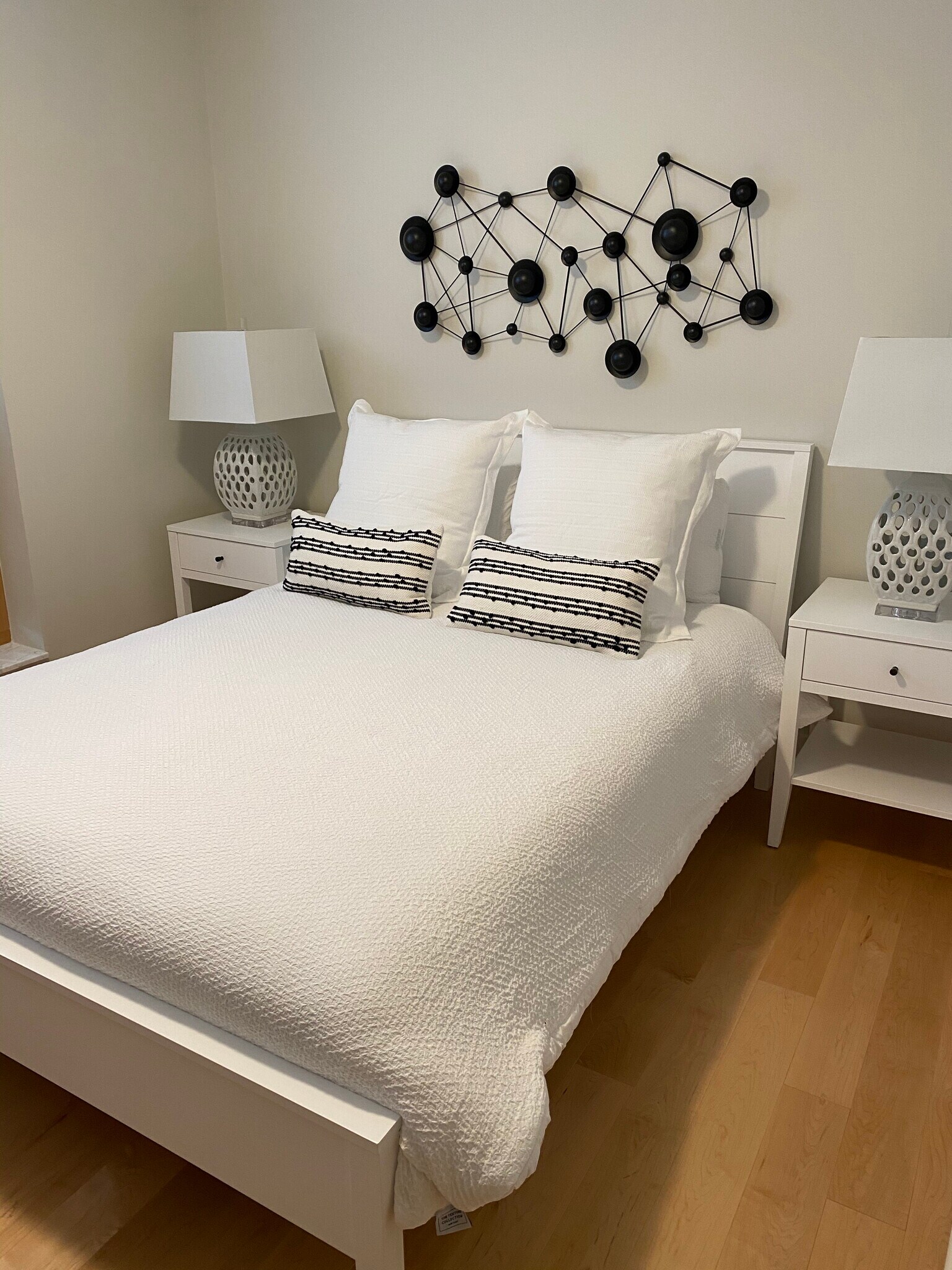 Building Photo - 240 Salem St