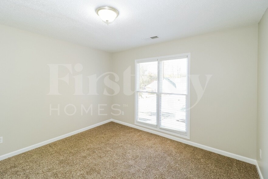 Building Photo - 8827 Dewberry Ln