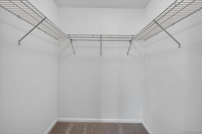 Building Photo - 1087 Hampton Cir