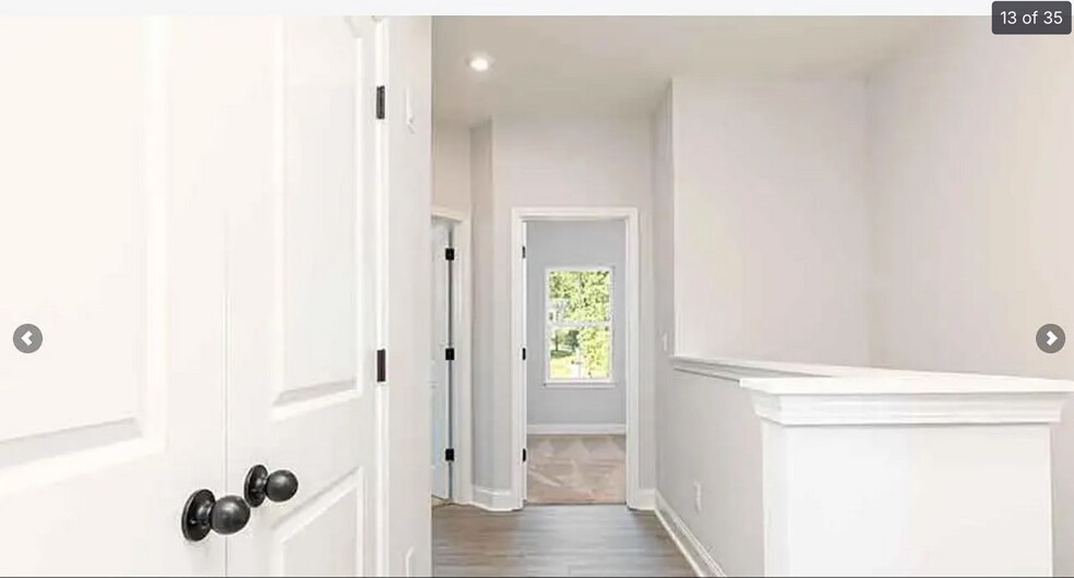 Building Photo - 813 Cameron Trl