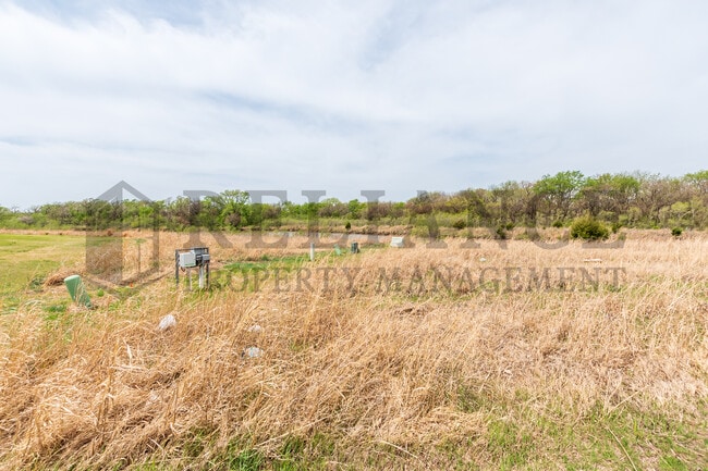 Building Photo - 4809 N Hillside Ct