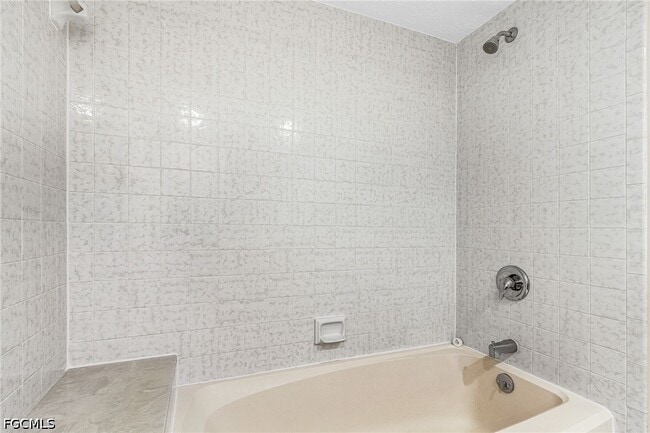 Building Photo - 15751 Windward Way Cir