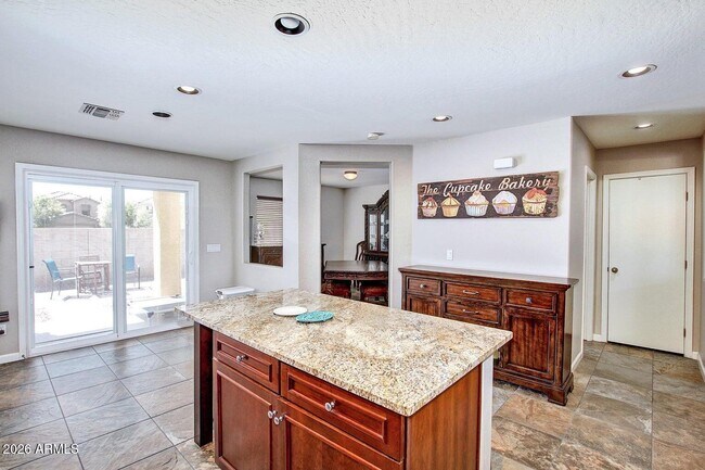 Building Photo - 40301 W Peggy Ct