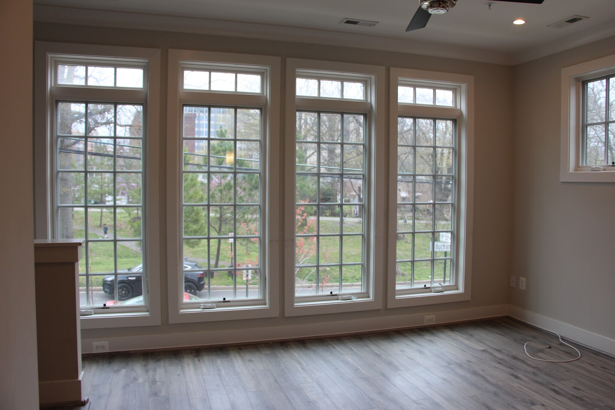 Building Photo - 904 N Buchanan Ct