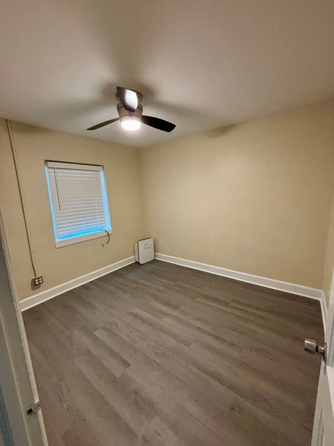 Building Photo - Live at the Color Wheel - Walk to UNC!