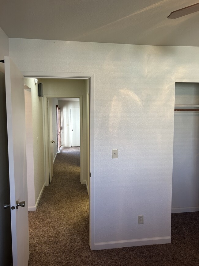 Building Photo - 2252 Southport Ln