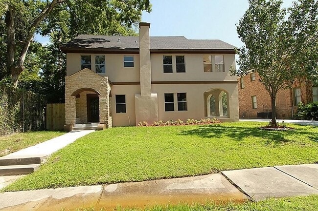 Primary Photo - 2619 Prospect St
