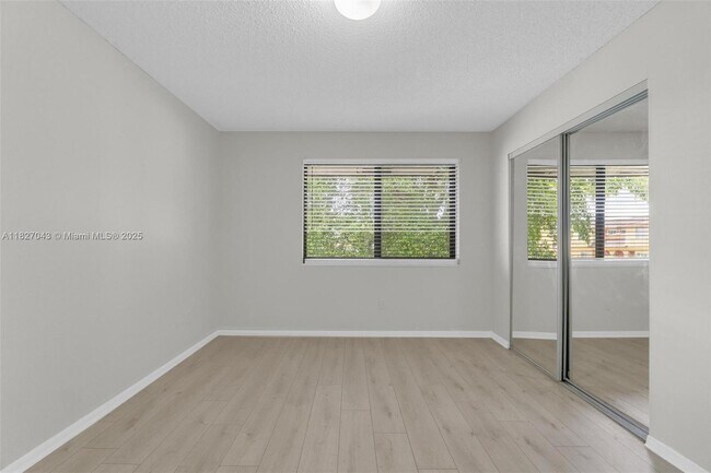 Building Photo - 15348 SW 72nd St