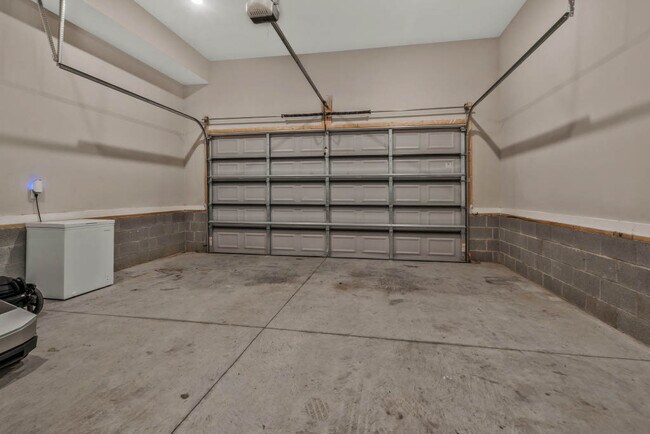 Building Photo - 1909 Hailey Ave