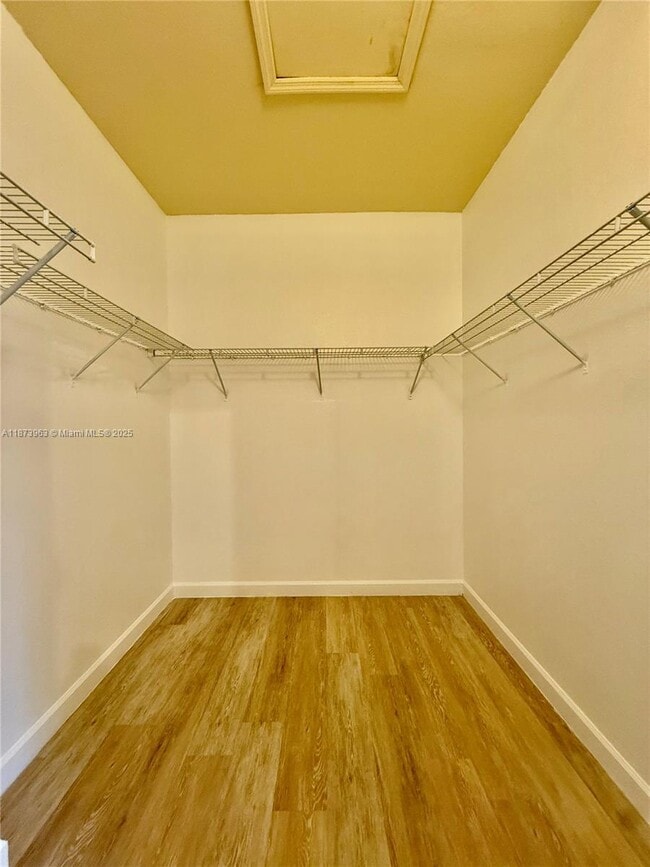 Building Photo - 9575 SW 171st Pl