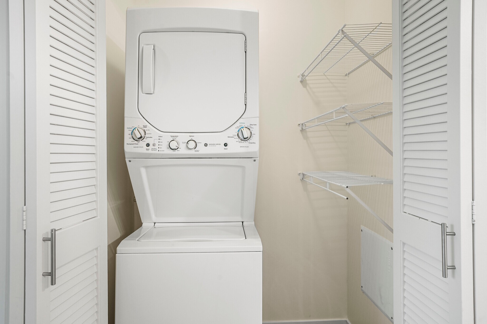 Building Photo - 3788 N Halsted St