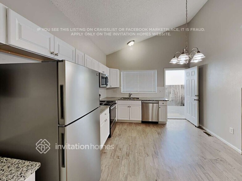 Building Photo - 5731 W 75th Pl