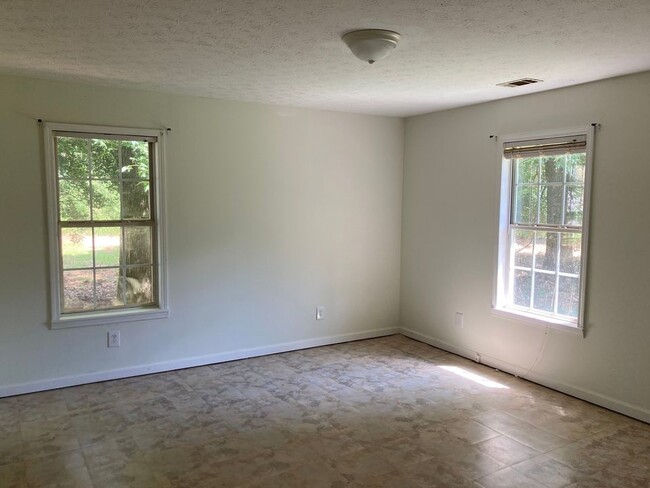 bedroom - 477 Stanton Grove Rd