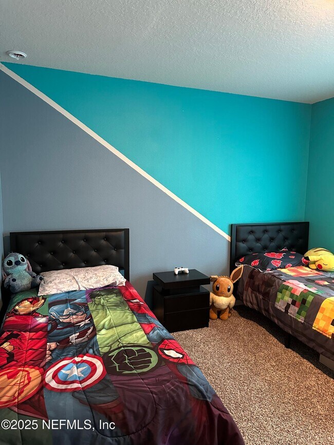 Building Photo - 2062 Garrison Wy