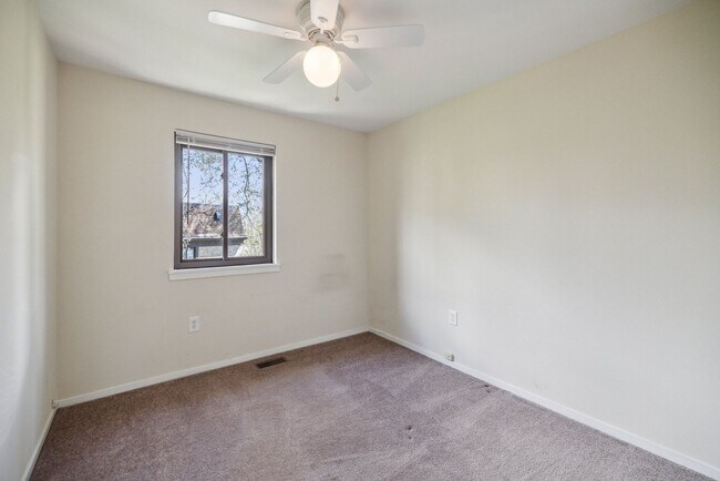 Building Photo - 2832 Jermantown Rd