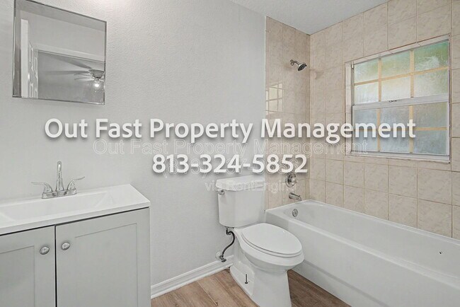 Building Photo - 3210 N 16th St