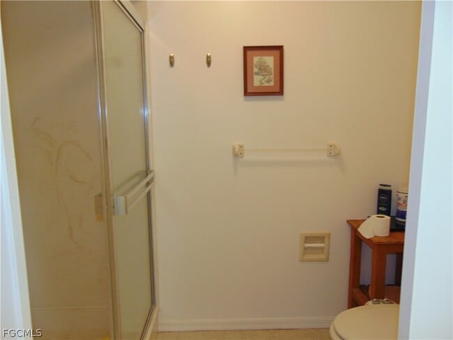 Building Photo - 1092 Riverbend Dr