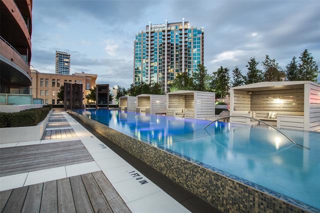 Building Photo - 2200 Victory Ave