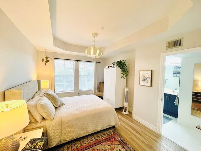 Building Photo - 1405 Tuscany Way