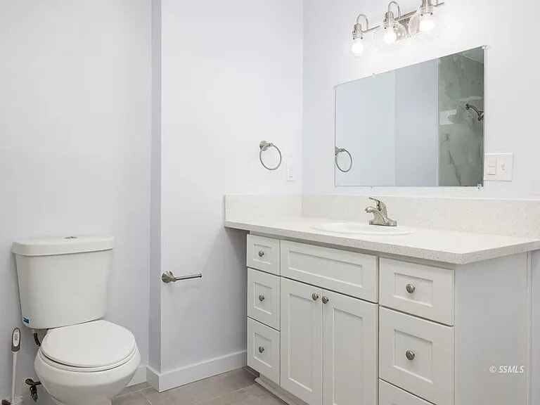 Building Photo - 341 S Gordon St