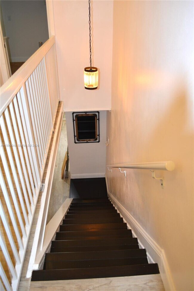 Building Photo - 9944 NW 41st St