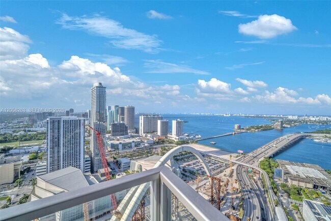 Building Photo - 1100 Biscayne Blvd