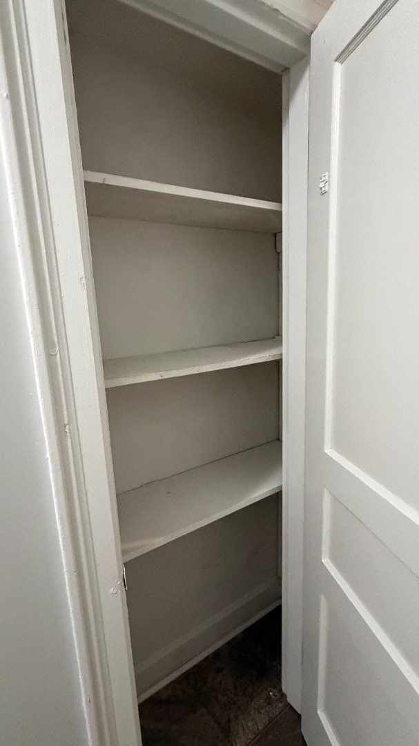 Building Photo - 914 Clark St