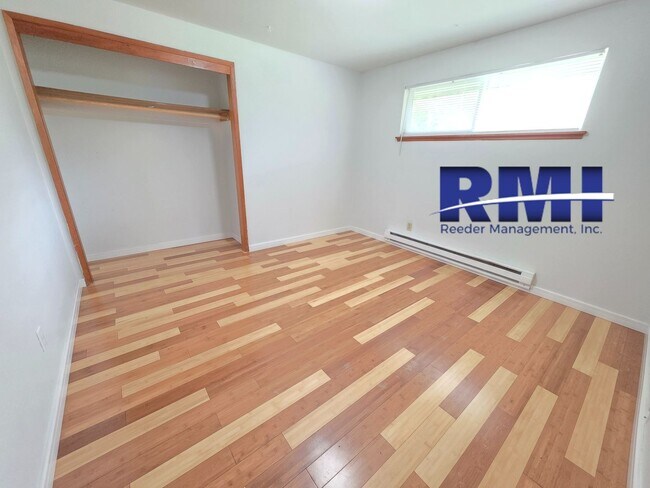 Building Photo - 7409-7411 20th St W