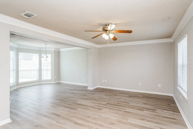Building Photo - 20415 Blue Beech Dr
