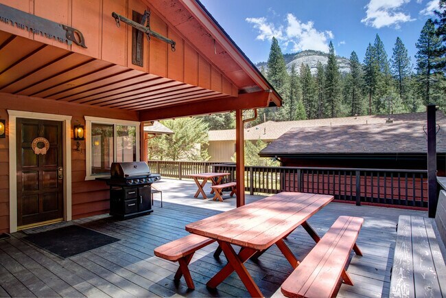 Building Photo - 8067 Chilnualna Falls Rd