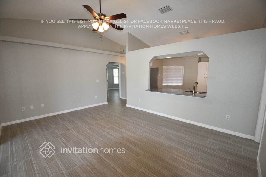 Building Photo - 1187 Desmond St