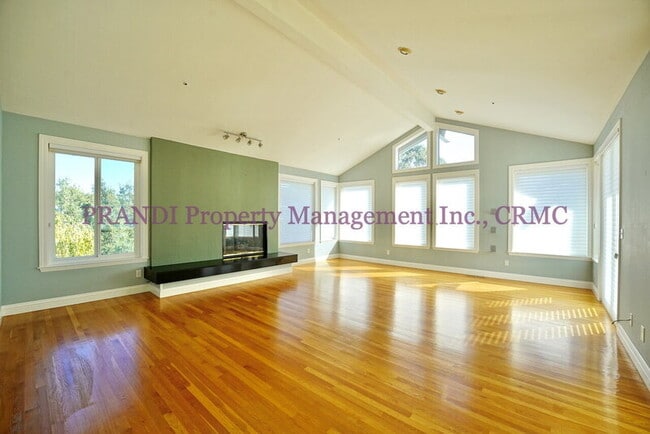 Building Photo - 32 Marin Bay Park Ct