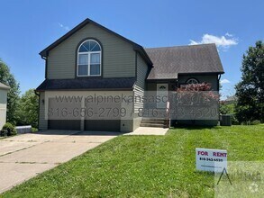 Building Photo - Gorgeous Multi Level Side by Side Split, P...