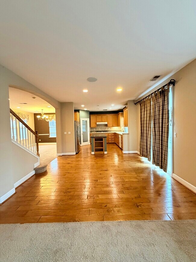 Building Photo - 1680 Whispering Wind Dr