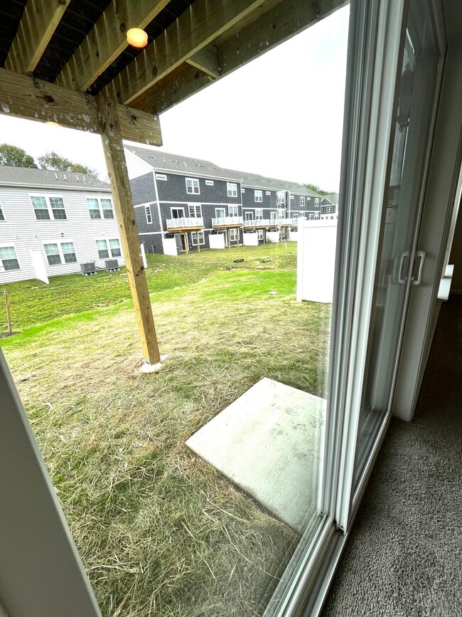 Building Photo - 18 Rothbury Ct