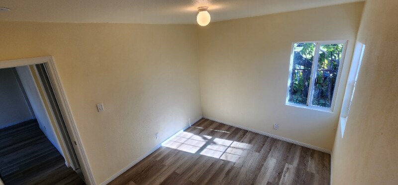 Building Photo - 408 W Laurel St